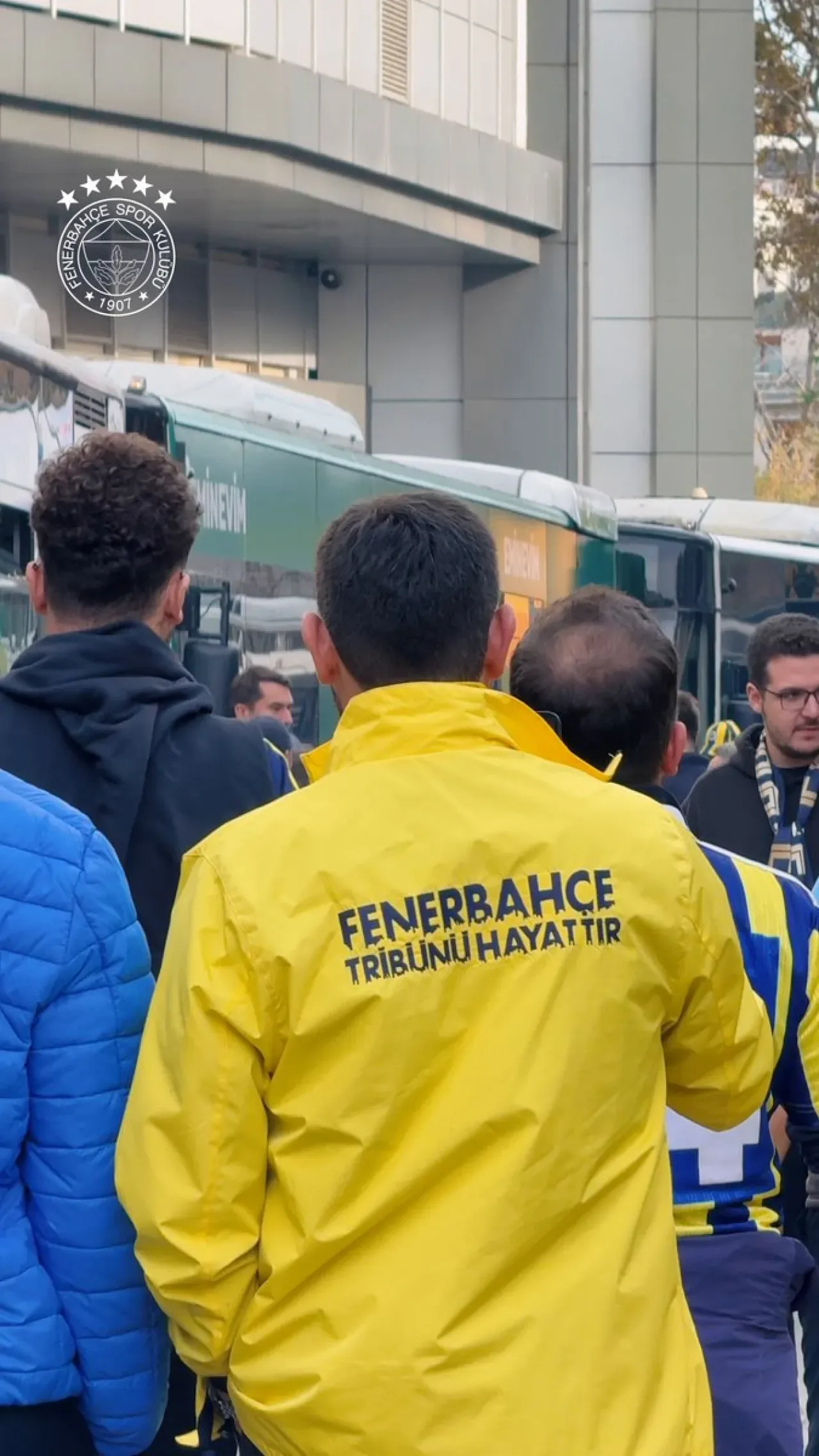 Fenerbahçe Spor Kulübü Taraftarına "Yolun Açık Olsun" Mesajı Fenerbahçe Spor Kulübü Taraftarına "Yolun Açık Olsun" Mesajı