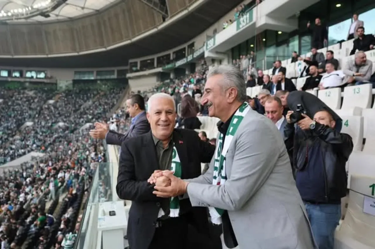 Bursaspor, Kahramanmaraş İstiklalspor'u 2-1 Mağlup Etti Bursaspor, Kahramanmaraş İstiklalspor'u 2-1 Mağlup Etti