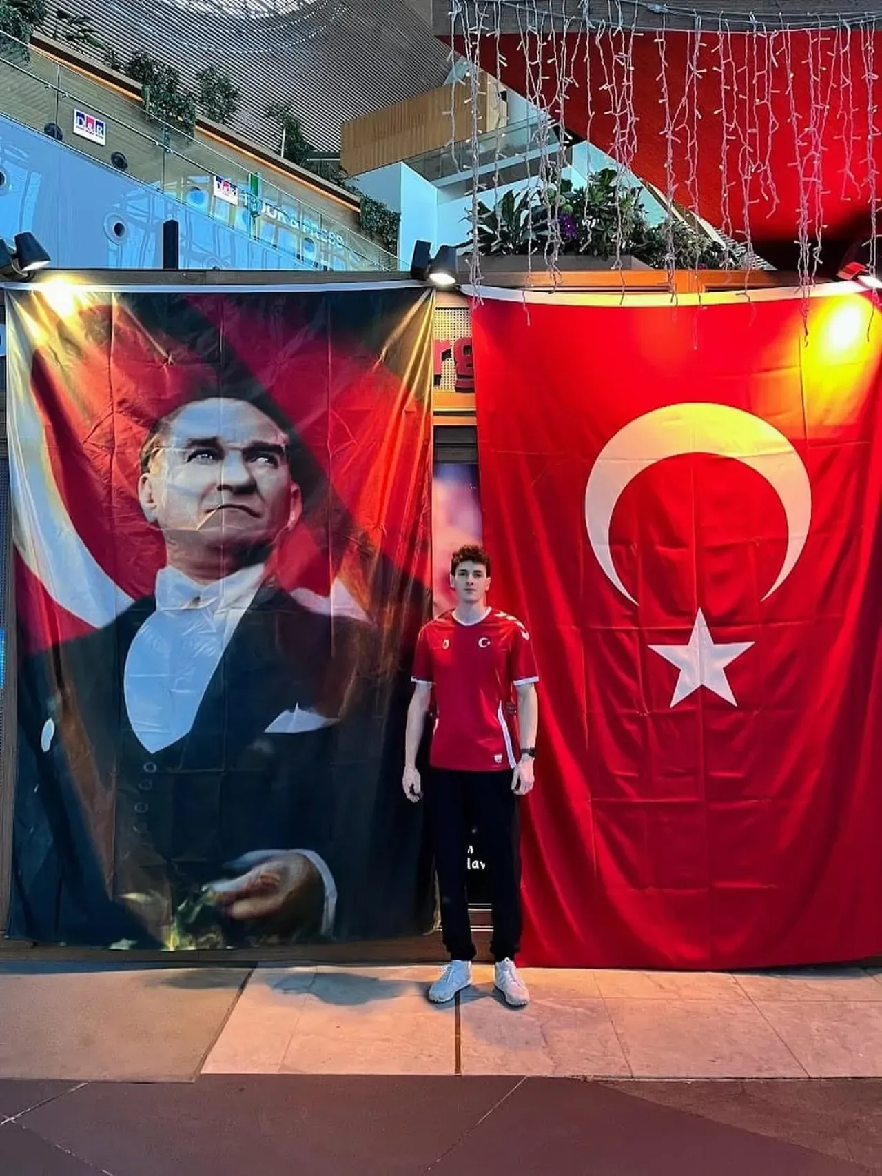 Muhammed Oğuz Kağanoğlu, Avrupa Kupası'nda Tarihi Bir Başarıya İmza Attı Muhammed Oğuz Kağanoğlu, Avrupa Kupası'nda Tarihi Bir Başarıya İmza Attı