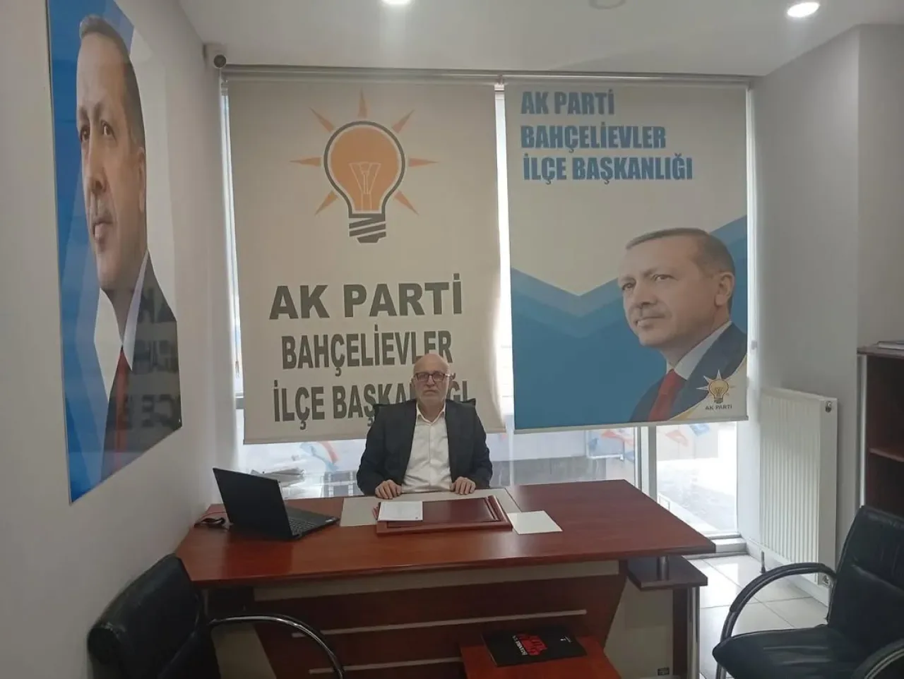 AK Parti Bahçelievler İlçe Başkanlığı'nda Hafta İçi Nöbetçi Sistemine Geçildi AK Parti Bahçelievler İlçe Başkanlığı'nda Hafta İçi Nöbetçi Sistemine Geçildi