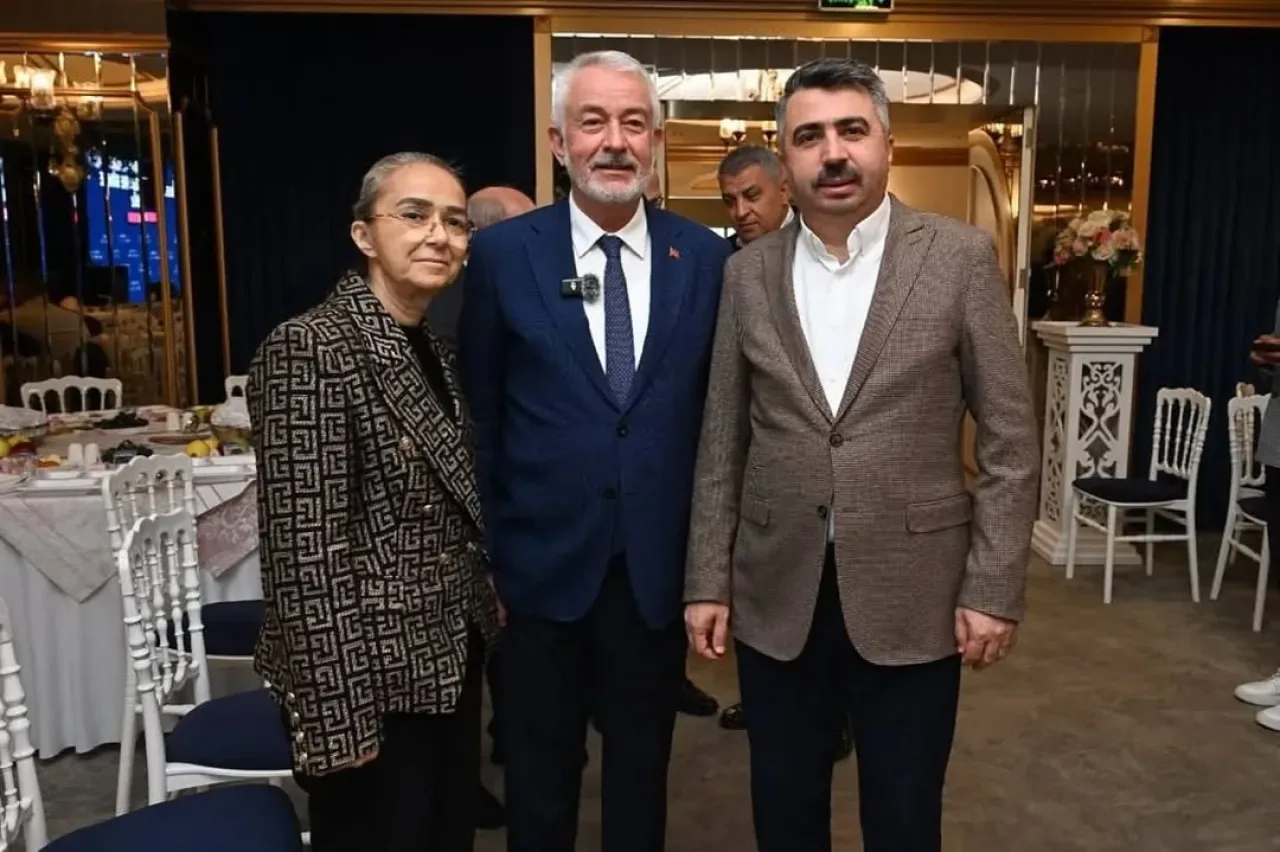 Bursa'da Ispartalılar Derneği Düğün Yemeği ile Hemşehrilik Bağları Güçlendi Bursa'da Ispartalılar Derneği Düğün Yemeği ile Hemşehrilik Bağları Güçlendi