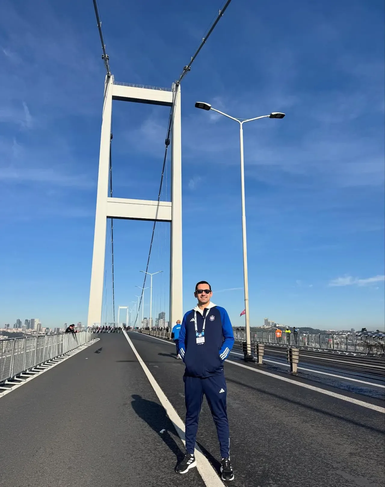CHP'li Siyasetçiler ve Binlerce Sporsever 47. İstanbul Maratonu'nda Koştu CHP'li Siyasetçiler ve Binlerce Sporsever 47. İstanbul Maratonu'nda Koştu