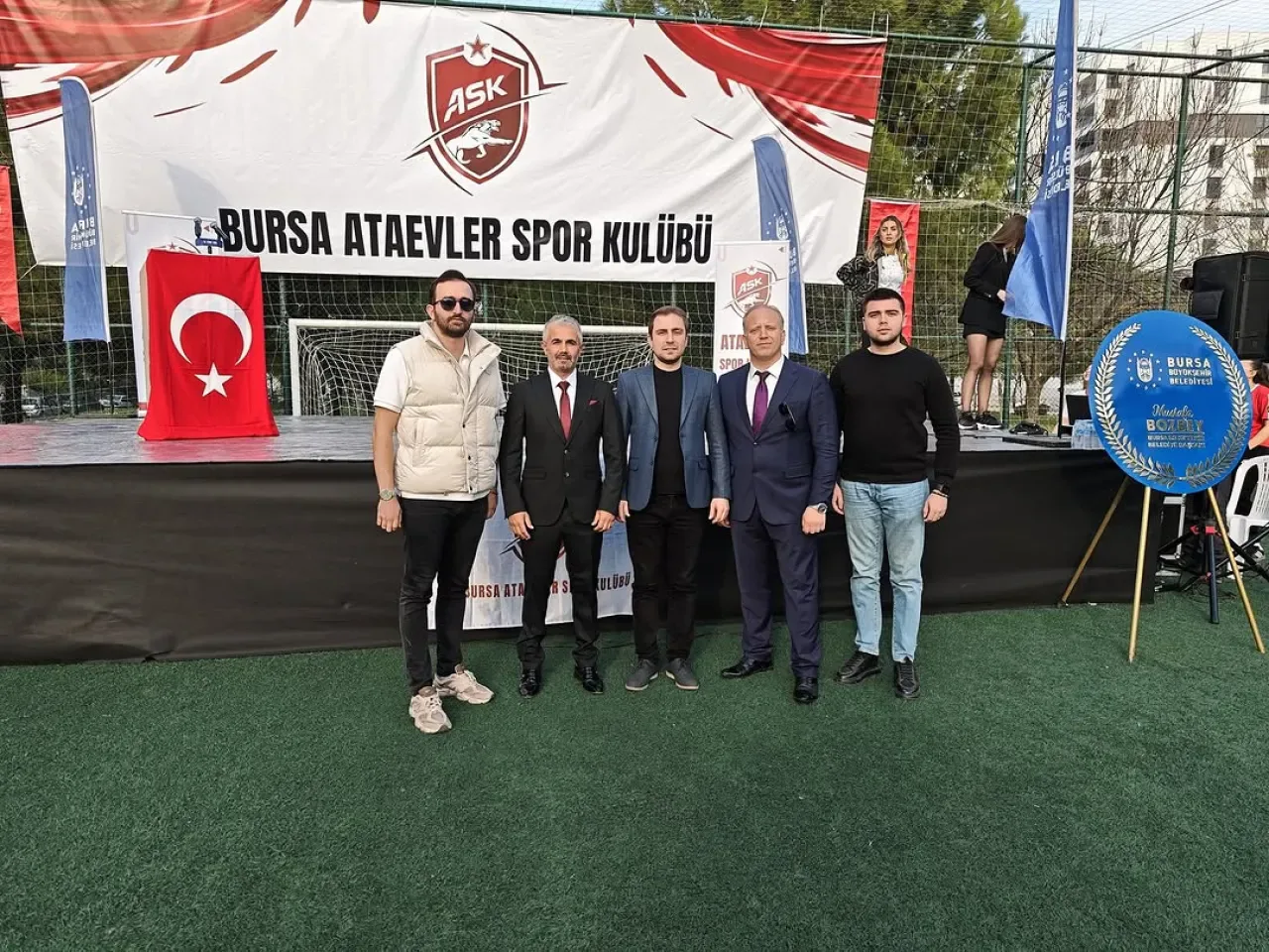 MHP'li Yöneticiler Bursa'da Cumhuriyet Bayramı ve Sezon Açılışı Töreninde MHP'li Yöneticiler Bursa'da Cumhuriyet Bayramı ve Sezon Açılışı Töreninde