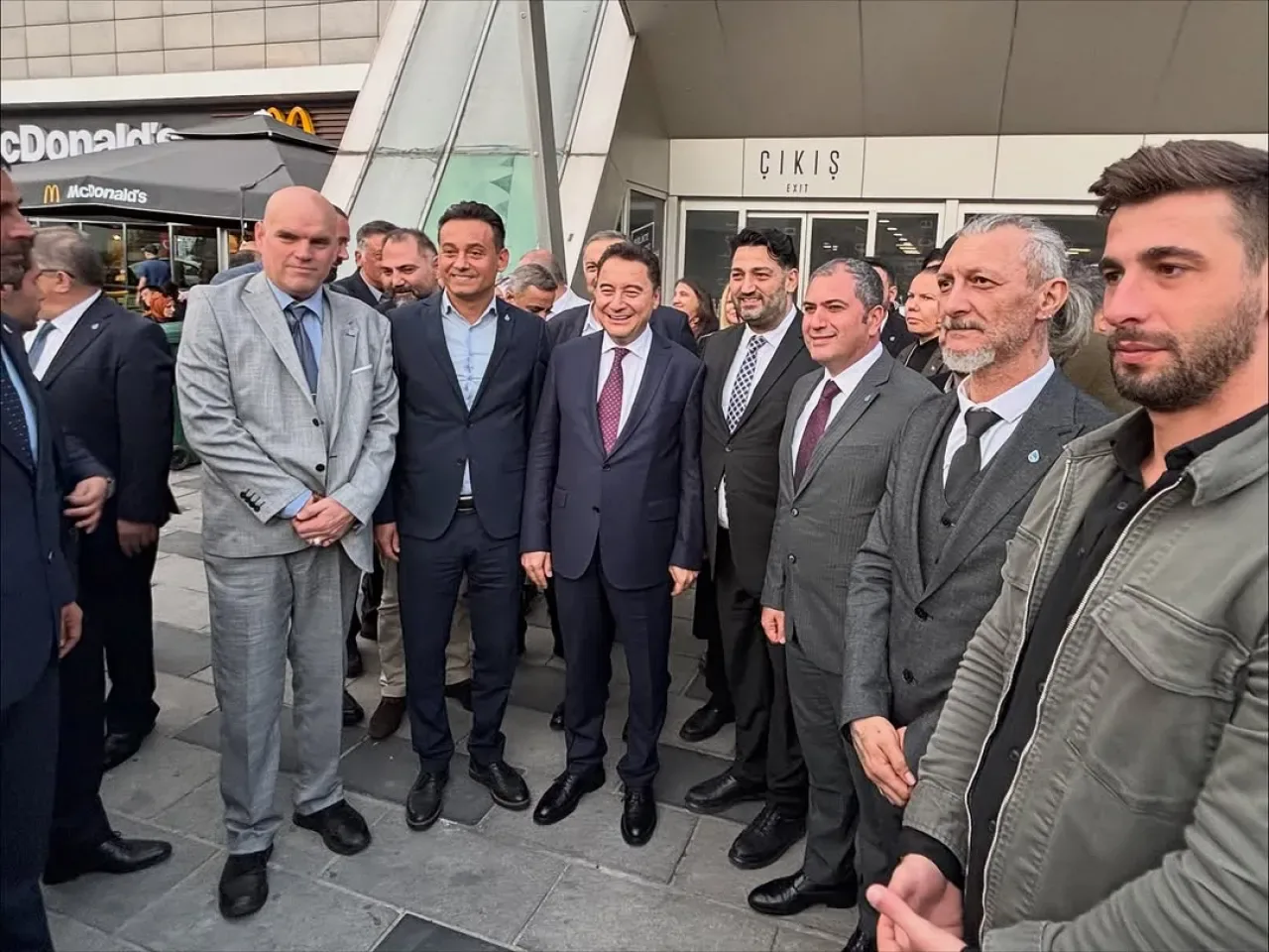 DEVA Partisi Gaziosmanpaşa İlçe Kongresi Gerçekleşti DEVA Partisi Gaziosmanpaşa İlçe Kongresi Gerçekleşti