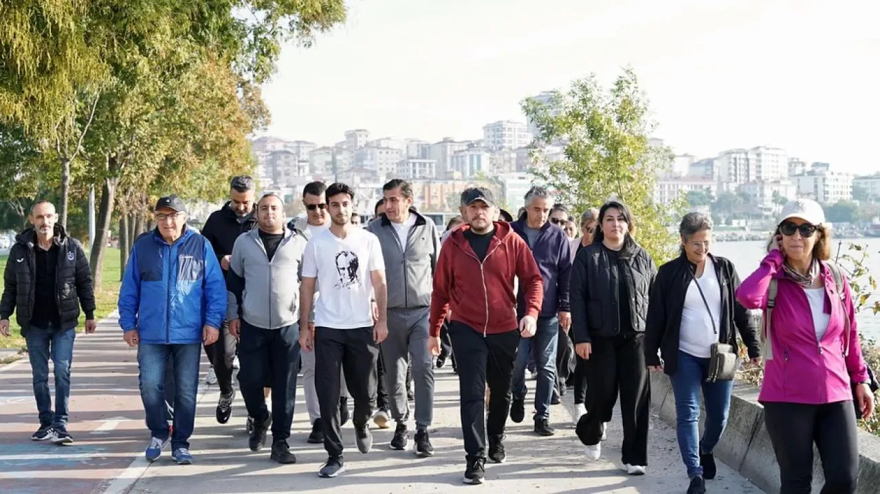 CHP Kartal Kadın Kolu, Sağlıklı Yaşam ve Dayanışma İçin Yürüdü CHP Kartal Kadın Kolu, Sağlıklı Yaşam ve Dayanışma İçin Yürüdü
