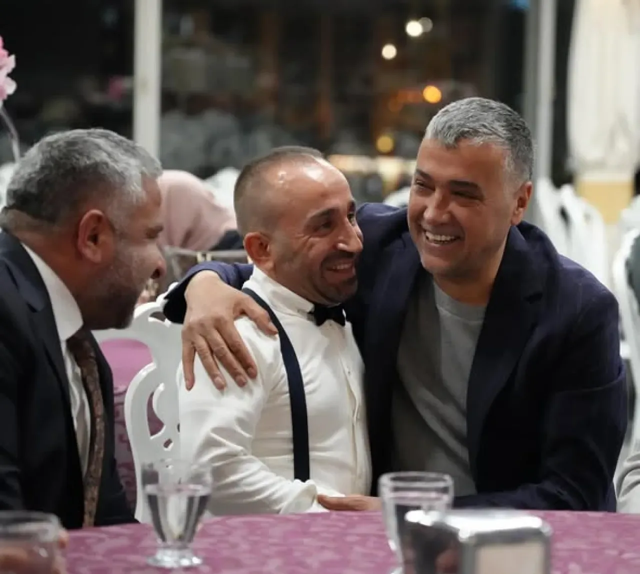 MHP Keçiören İlçe Başkanlığı, Esma ve Serkan'ın Düğün Töreninde MHP Keçiören İlçe Başkanlığı, Esma ve Serkan'ın Düğün Töreninde