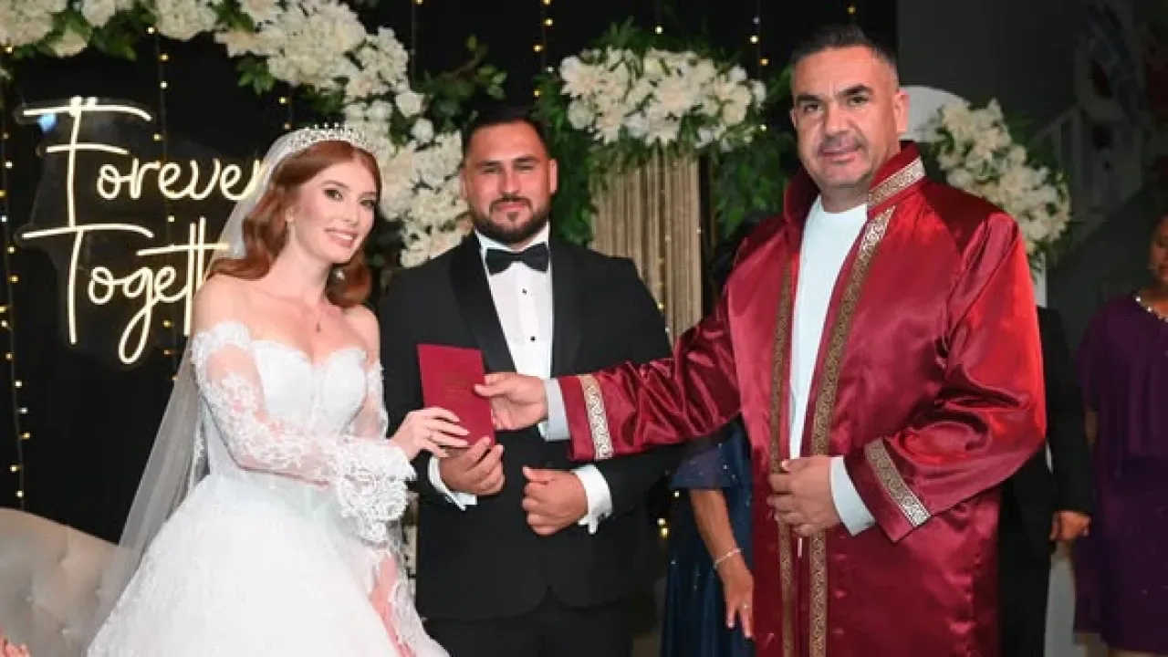Finike'de Nikah Töreni ve Düğün Merasimi Finike'de Nikah Töreni ve Düğün Merasimi