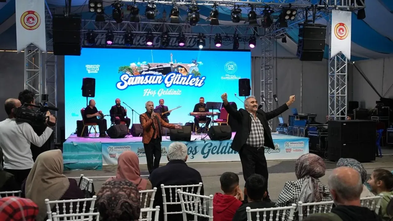 Arnavutköy'de Samsun Günleri Coşkusu: Memleket Buluşmaları Renkli Görüntülere Sahne Oldu Arnavutköy'de Samsun Günleri Coşkusu: Memleket Buluşmaları Renkli Görüntülere Sahne Oldu