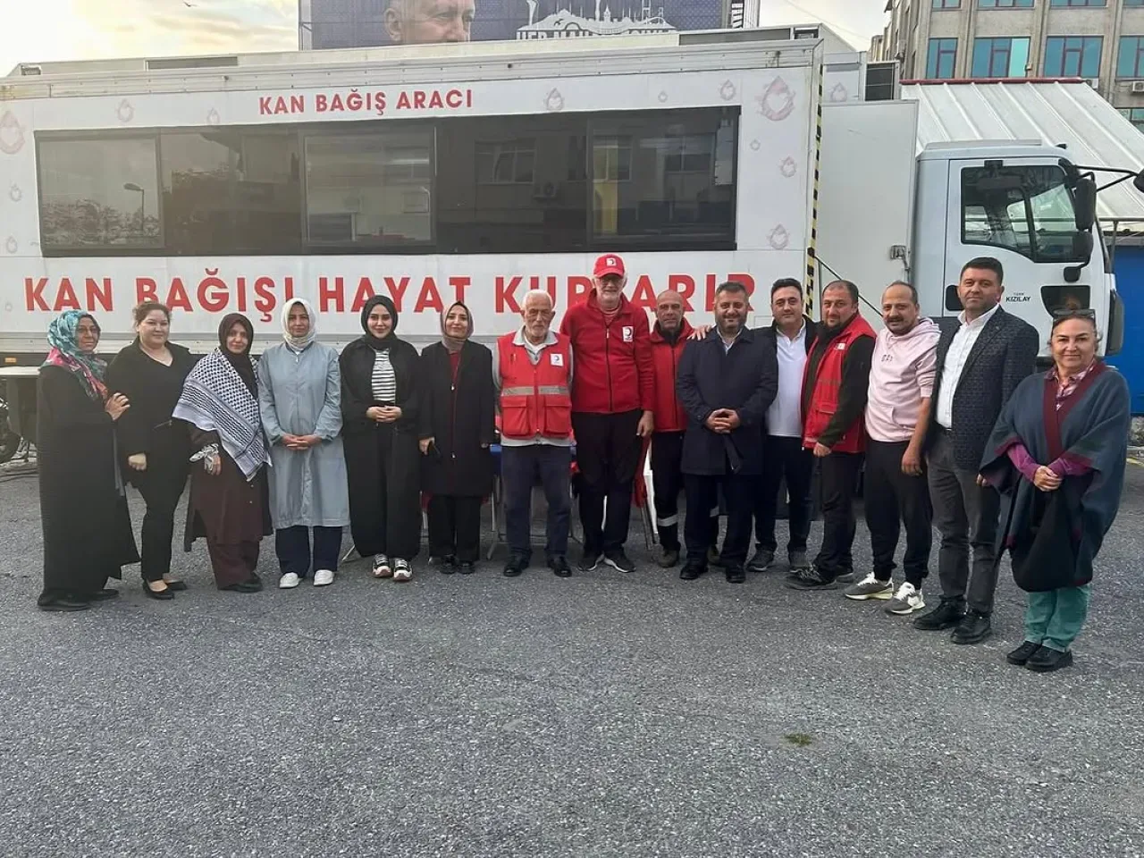 AK Parti Üsküdar İlçe Kadın Kolları'ndan Kızılay'a Kan Bağışı Desteği AK Parti Üsküdar İlçe Kadın Kolları'ndan Kızılay'a Kan Bağışı Desteği