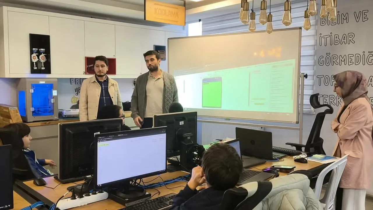TÜGVA Pendik İcathane'de Üretken ve Enerjik Bir Hafta TÜGVA Pendik İcathane'de Üretken ve Enerjik Bir Hafta