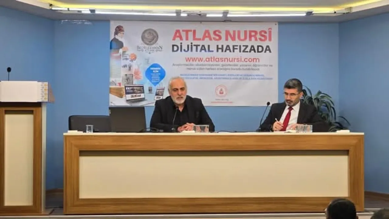 İstanbul İlim ve Kültür Vakfı'nda Bilinç Altı ve İman İlişkisi Ele Alındı İstanbul İlim ve Kültür Vakfı'nda Bilinç Altı ve İman İlişkisi Ele Alındı