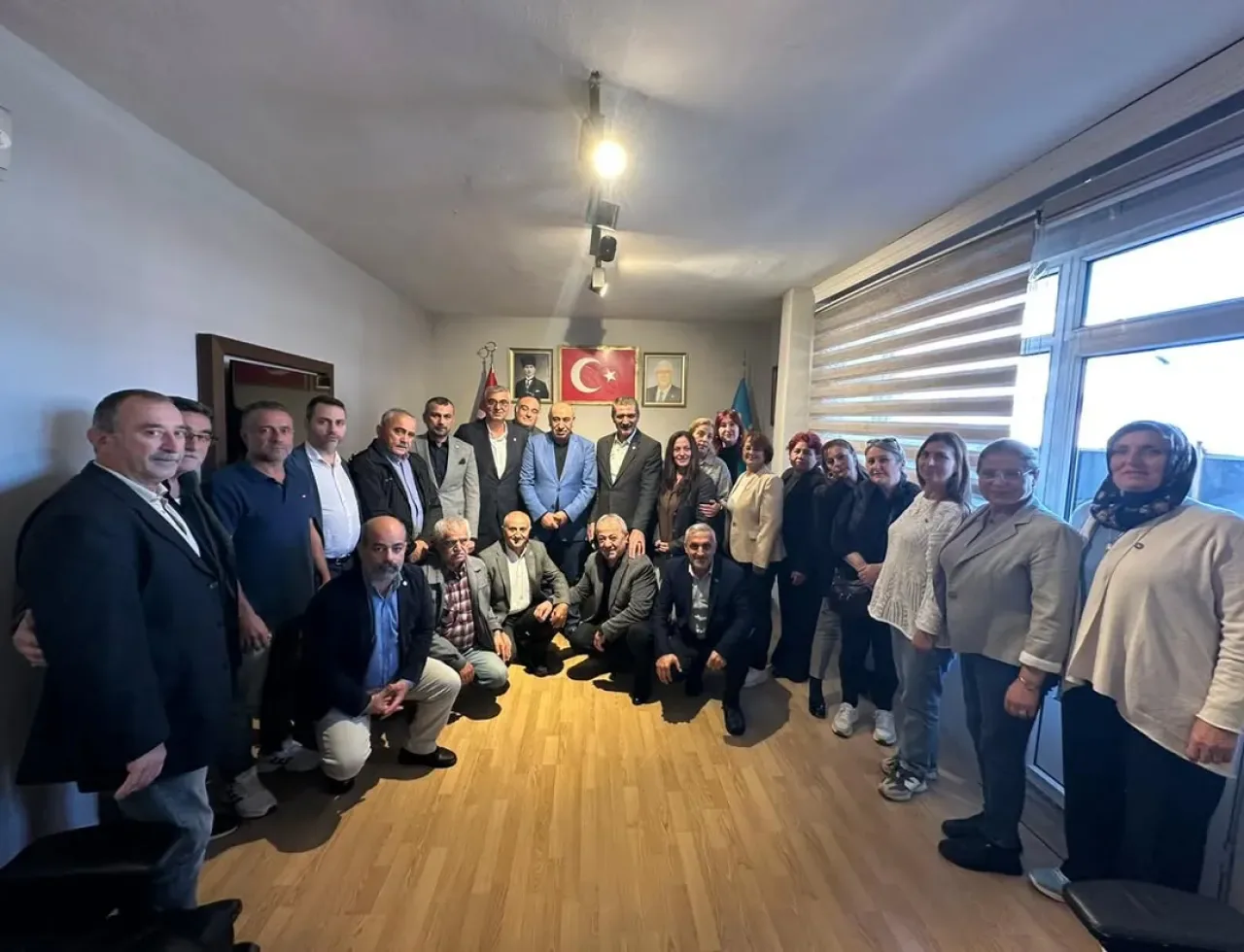 İYİ Parti İstanbul İl Başkanı Yücel Coşkun, Beykoz Teşkilatını Ziyaret Etti İYİ Parti İstanbul İl Başkanı Yücel Coşkun, Beykoz Teşkilatını Ziyaret Etti