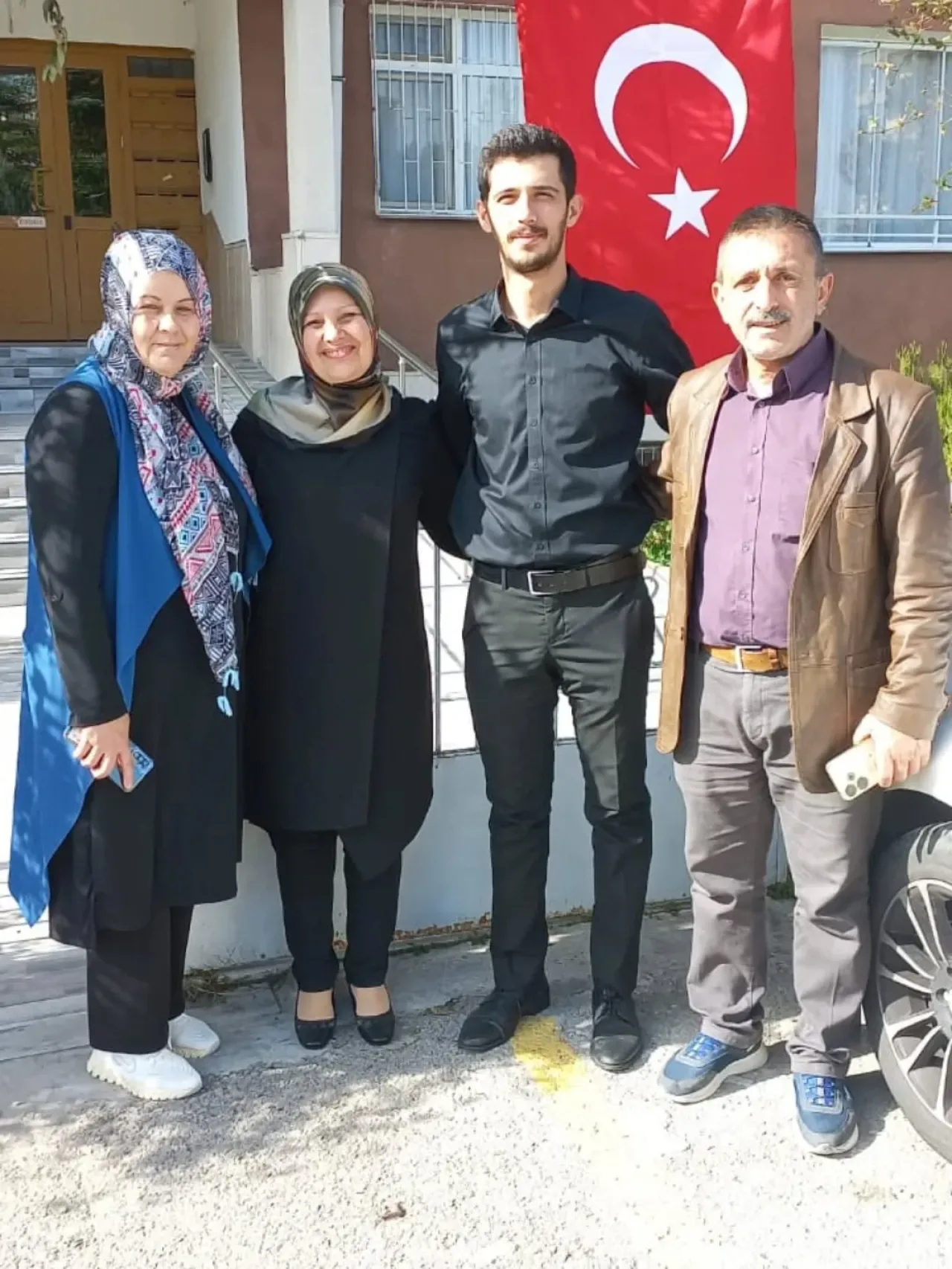Sincan'da Vatani Görevini Yapacak Askerler Coşkuyla Uğurlandı Sincan'da Vatani Görevini Yapacak Askerler Coşkuyla Uğurlandı