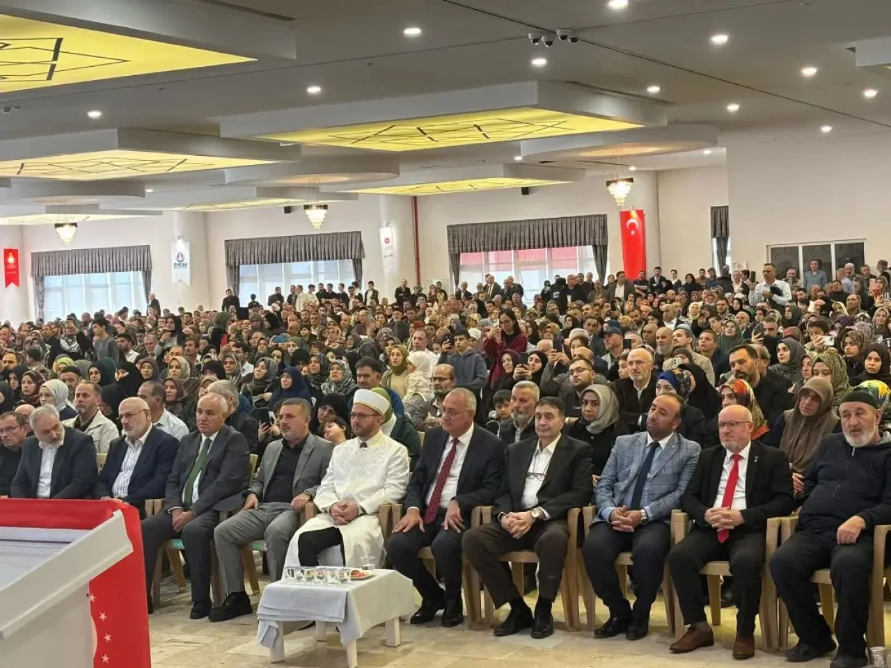 AK Parti Sincan Teşkilatı, 161 Hafız ve Hafizenin İcazet Merasiminde AK Parti Sincan Teşkilatı, 161 Hafız ve Hafizenin İcazet Merasiminde