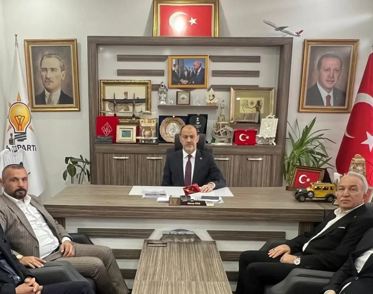 Ak Parti Yenimahalle Belediye Meclis Grubu Kasım Ayı Toplantısı Yapıldı Ak Parti Yenimahalle Belediye Meclis Grubu Kasım Ayı Toplantısı Yapıldı
