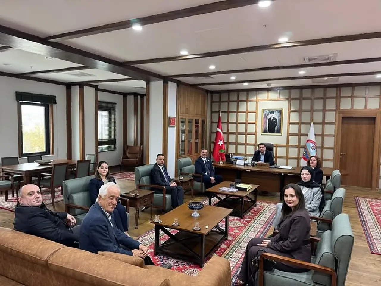 CHP'li Heyet Silivri Kaymakamı Tolga Toğan'ı Ziyaret Etti CHP'li Heyet Silivri Kaymakamı Tolga Toğan'ı Ziyaret Etti