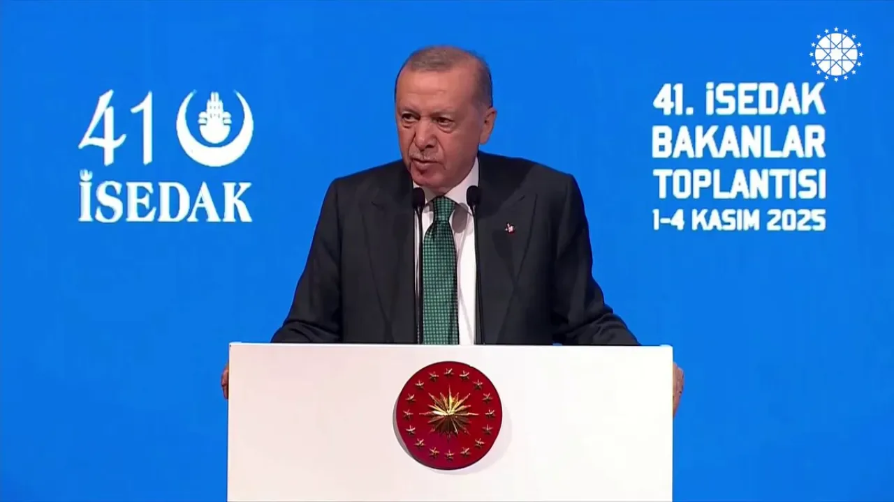 Erdoğan: Sudan'daki Katliamlara Sessiz Kalınamaz, En Büyük Sorumluluk İslam Alemine Düşüyor Erdoğan: Sudan'daki Katliamlara Sessiz Kalınamaz, En Büyük Sorumluluk İslam Alemine Düşüyor