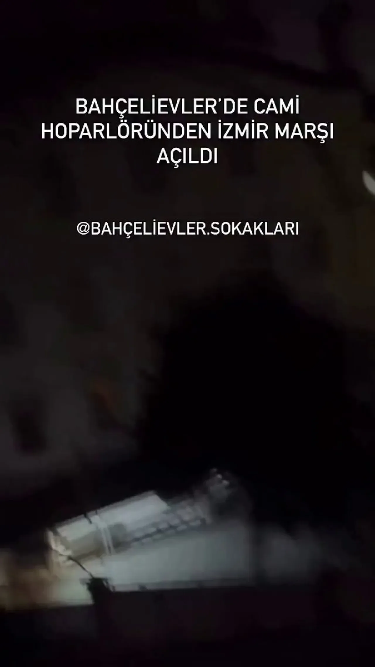 Bahçelievler'de Cami Hoparlöründen İzmir Marşı Yayını Bahçelievler'de Cami Hoparlöründen İzmir Marşı Yayını
