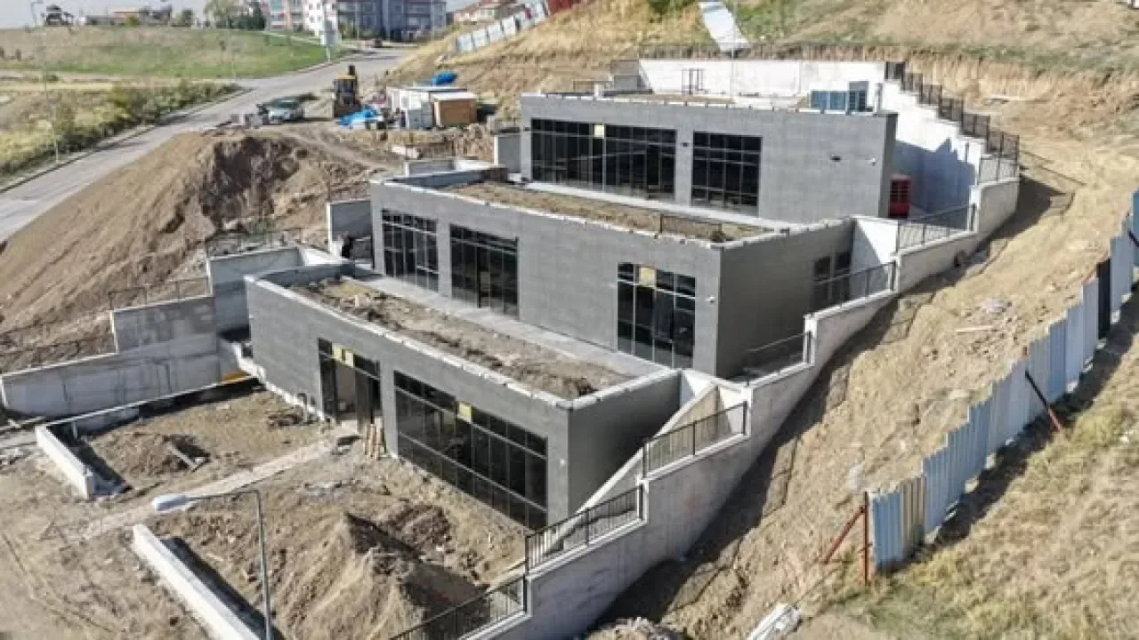 Ankara Büyükşehir Belediyesi Yenimahalle'de Üç Yeni Hizmet Binası İnşa Ediyor Ankara Büyükşehir Belediyesi Yenimahalle'de Üç Yeni Hizmet Binası İnşa Ediyor