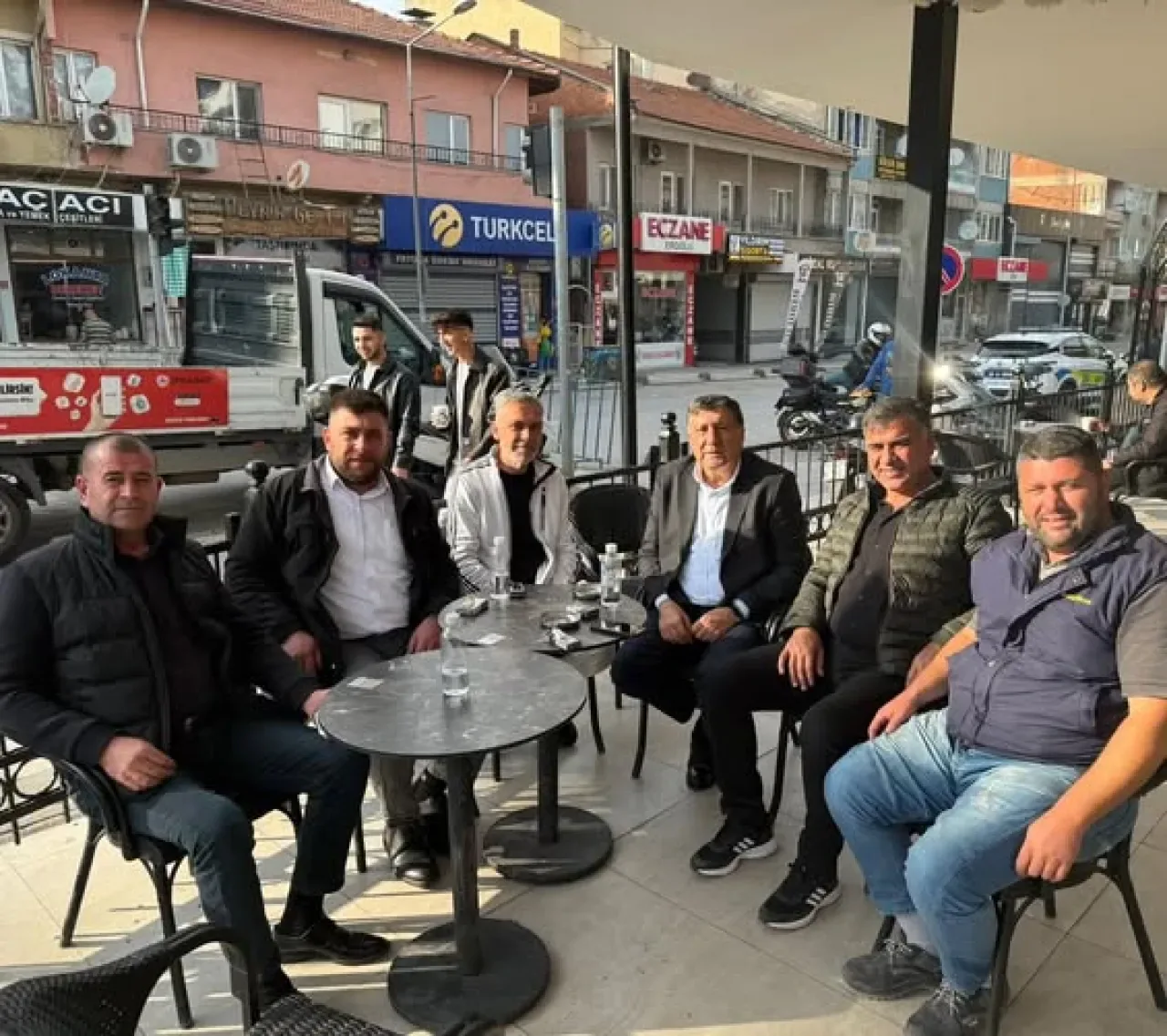 Balıkesir Ticaret Borsası Başkanı Çetin, Sındırgı'da Deprem Sonrası İncelemelerde Bulundu Balıkesir Ticaret Borsası Başkanı Çetin, Sındırgı'da Deprem Sonrası İncelemelerde Bulundu