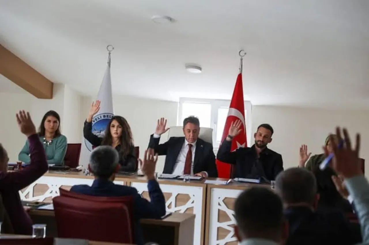 Develi Belediyesi Kasım Ayı Olağan Meclis Toplantısı Gerçekleşti Develi Belediyesi Kasım Ayı Olağan Meclis Toplantısı Gerçekleşti