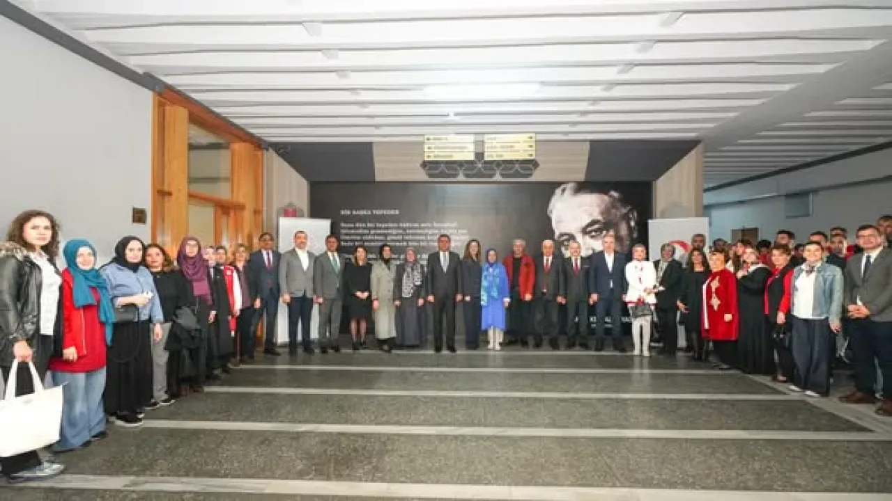 İstanbul'da Öğrenciler İyilik İçin Yarışacak: Birlikten Doğan Umut Sanat Yarışmaları İstanbul'da Öğrenciler İyilik İçin Yarışacak: Birlikten Doğan Umut Sanat Yarışmaları