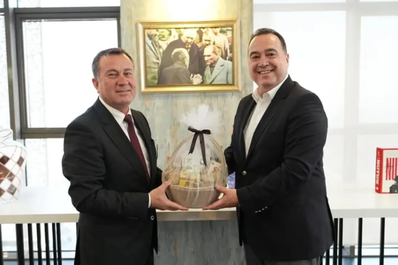Nizip Belediye Başkanı Ali Doğan, Manisa'da İş Birliği Görüşmeleri Gerçekleştirdi Nizip Belediye Başkanı Ali Doğan, Manisa'da İş Birliği Görüşmeleri Gerçekleştirdi