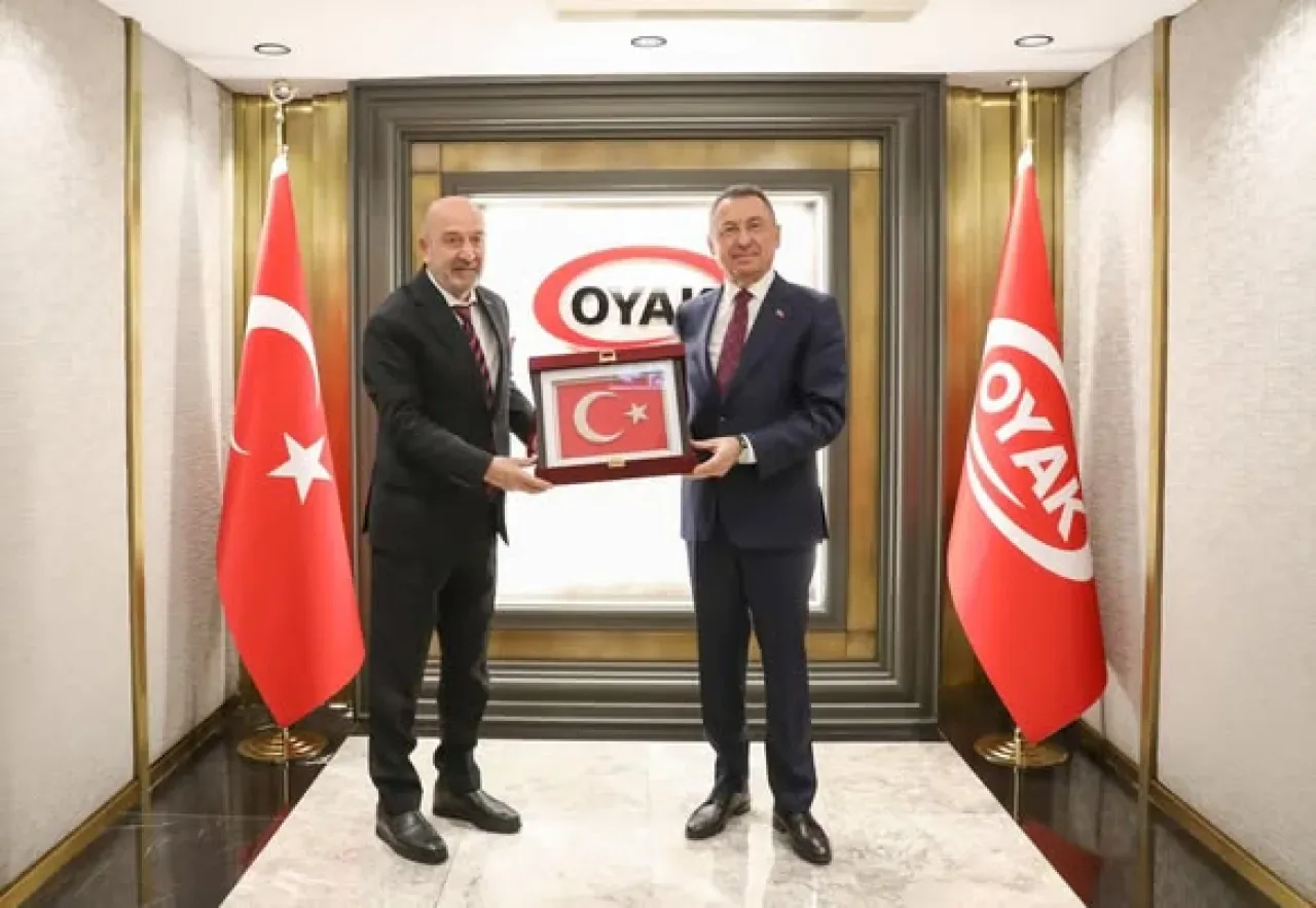 Fuat Oktay, Zekai Aksakallı'nın OYAK Başkanlığı Atanmasını Ziyaret Etti Fuat Oktay, Zekai Aksakallı'nın OYAK Başkanlığı Atanmasını Ziyaret Etti
