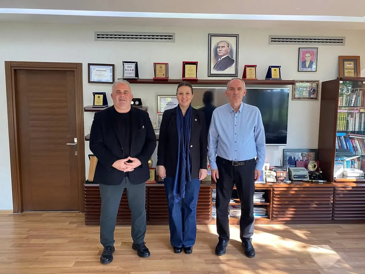 Rumeli Balkan Dernekleri Federasyonu'nda Yeni Başkan Saim Bıçak Rumeli Balkan Dernekleri Federasyonu'nda Yeni Başkan Saim Bıçak
