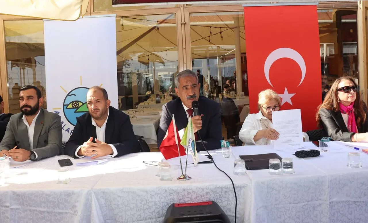 Adalar Belediyesi Meclisi, Kasım Ayı Toplantısını Heybeliada'da Halkla Birlikte Yaptı Adalar Belediyesi Meclisi, Kasım Ayı Toplantısını Heybeliada'da Halkla Birlikte Yaptı