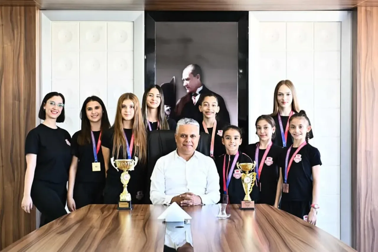 Muratpaşa Belediyespor Cimnastikçilerinden Büyük Başarı Muratpaşa Belediyespor Cimnastikçilerinden Büyük Başarı