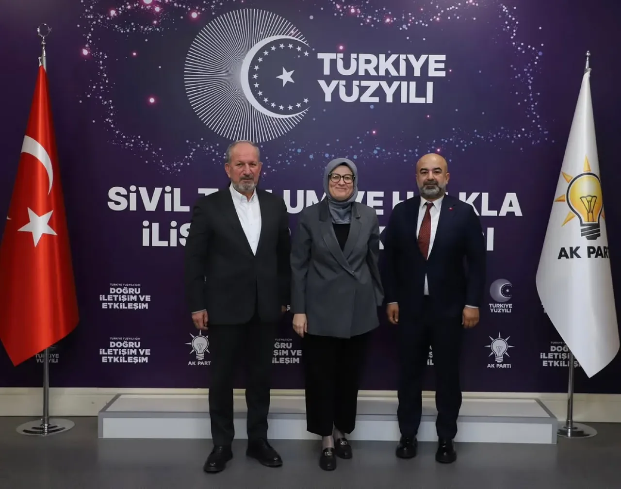 AK Parti Balıkesir Milletvekili Belgin Uygur, Ankara'da Hemşehrilerini Ağırladı AK Parti Balıkesir Milletvekili Belgin Uygur, Ankara'da Hemşehrilerini Ağırladı