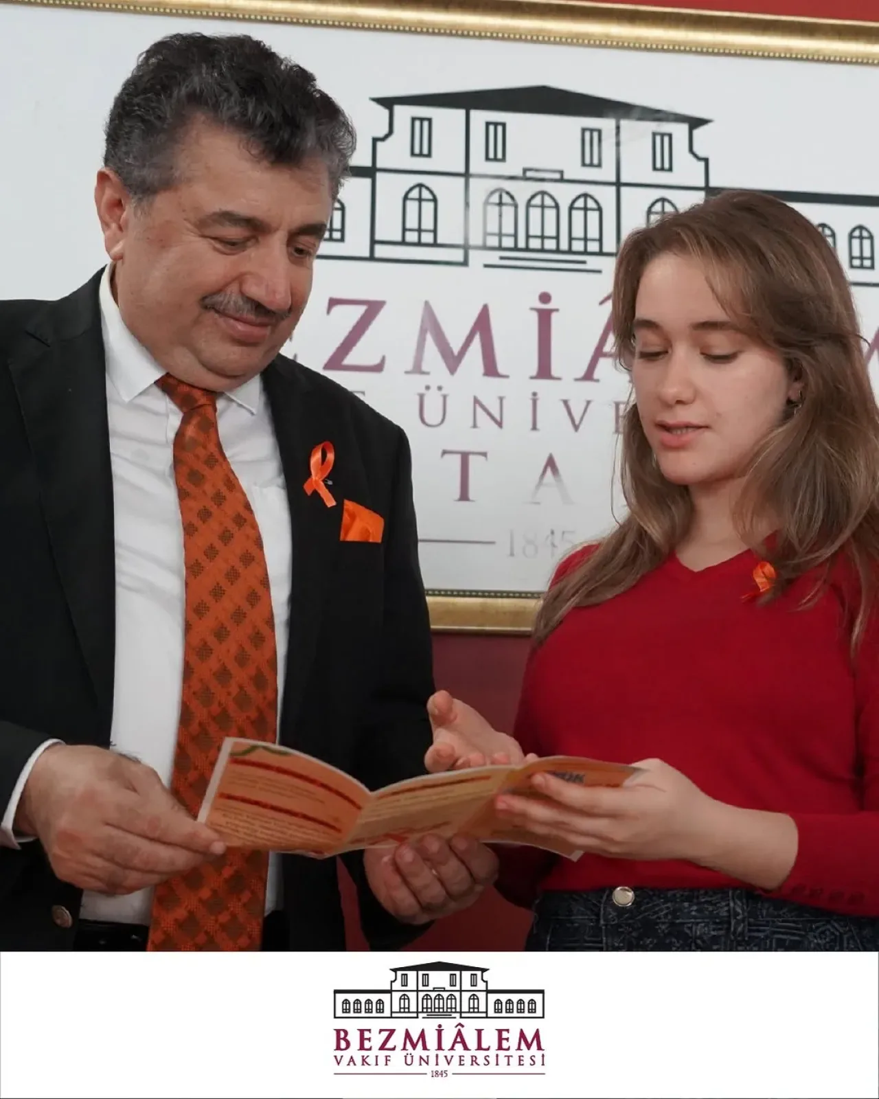 Bezmialem Vakıf Üniversitesi'nden Lösemili Çocuklar Haftası'nda Anlamlı Etkinlik Bezmialem Vakıf Üniversitesi'nden Lösemili Çocuklar Haftası'nda Anlamlı Etkinlik