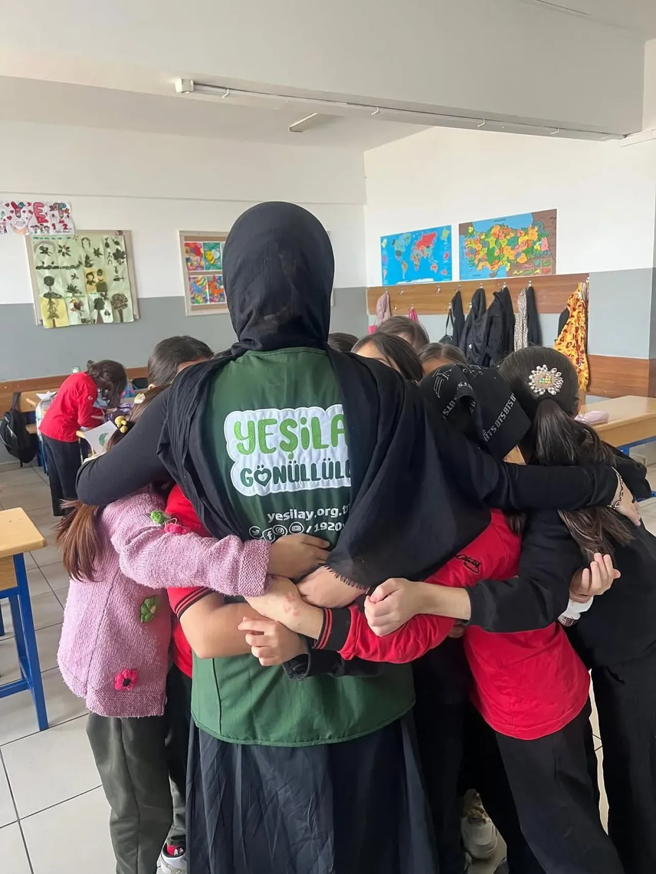 Marmara Üniversitesi Genç Yeşilay Kulübü, Maltepe'de İlkokul Öğrencileriyle Buluştu Marmara Üniversitesi Genç Yeşilay Kulübü, Maltepe'de İlkokul Öğrencileriyle Buluştu