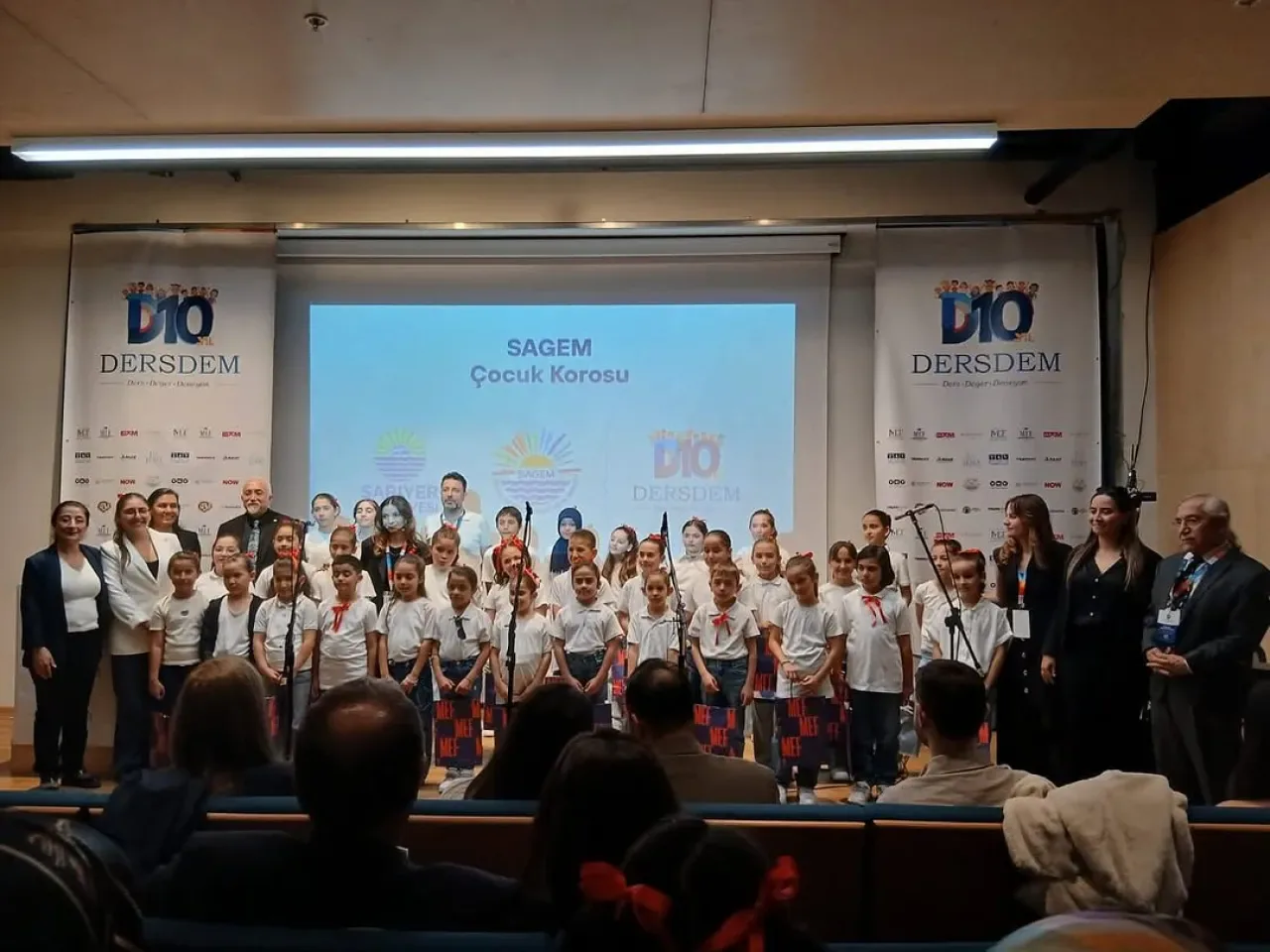 MEF Üniversitesi ve SAGEM İş Birliğinde Çocuk Korosu Etkinliği MEF Üniversitesi ve SAGEM İş Birliğinde Çocuk Korosu Etkinliği