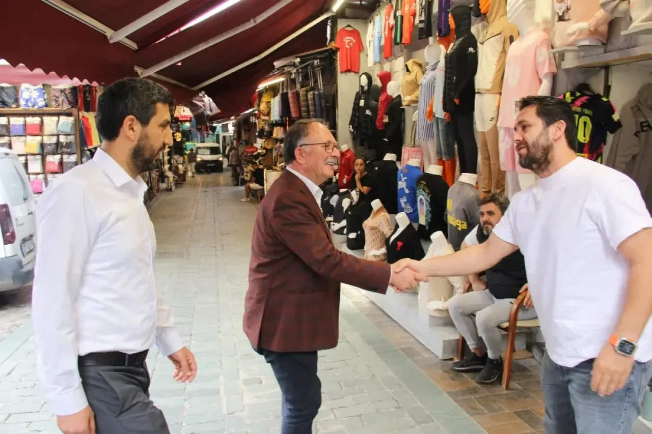 Antalya Saadet Partisi Milletvekili Kılıç, Kaleiçi Esnafını Ziyaret Etti Antalya Saadet Partisi Milletvekili Kılıç, Kaleiçi Esnafını Ziyaret Etti