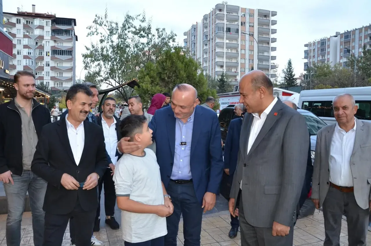 Milletvekili Melih Meriç'ten Halkla İç İçe Çalışma Mesajı Milletvekili Melih Meriç'ten Halkla İç İçe Çalışma Mesajı
