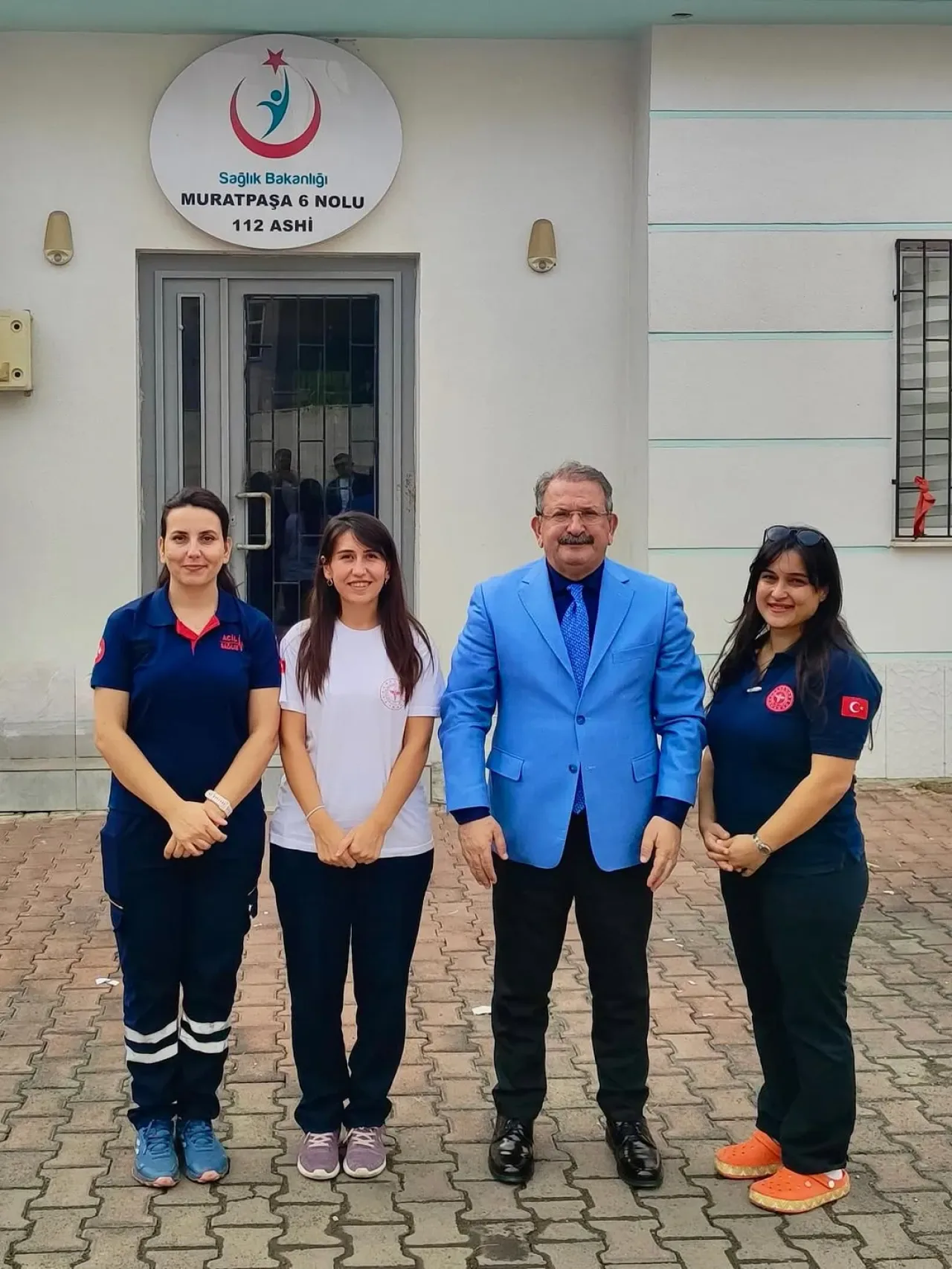 Antalya İl Sağlık Müdürü Özkan, Muratpaşa'daki Acil Sağlık İstasyonunu Ziyaret Etti Antalya İl Sağlık Müdürü Özkan, Muratpaşa'daki Acil Sağlık İstasyonunu Ziyaret Etti