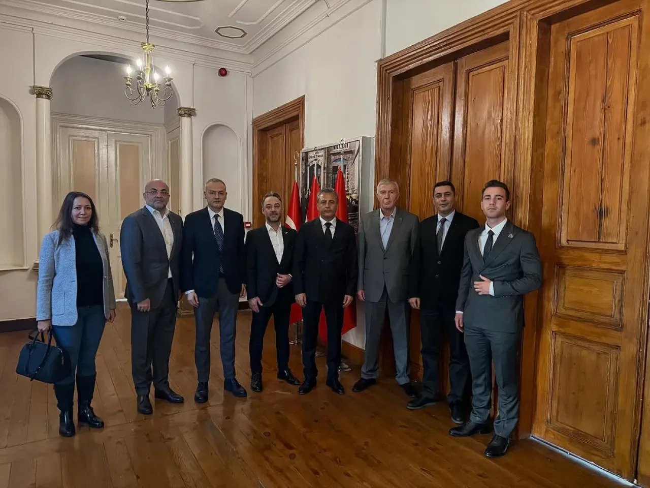 Anahtar Parti İlçe Başkanı Hakan Alsaç, Kadıköy Kaymakamı Pamuk'u Ziyaret Etti Anahtar Parti İlçe Başkanı Hakan Alsaç, Kadıköy Kaymakamı Pamuk'u Ziyaret Etti