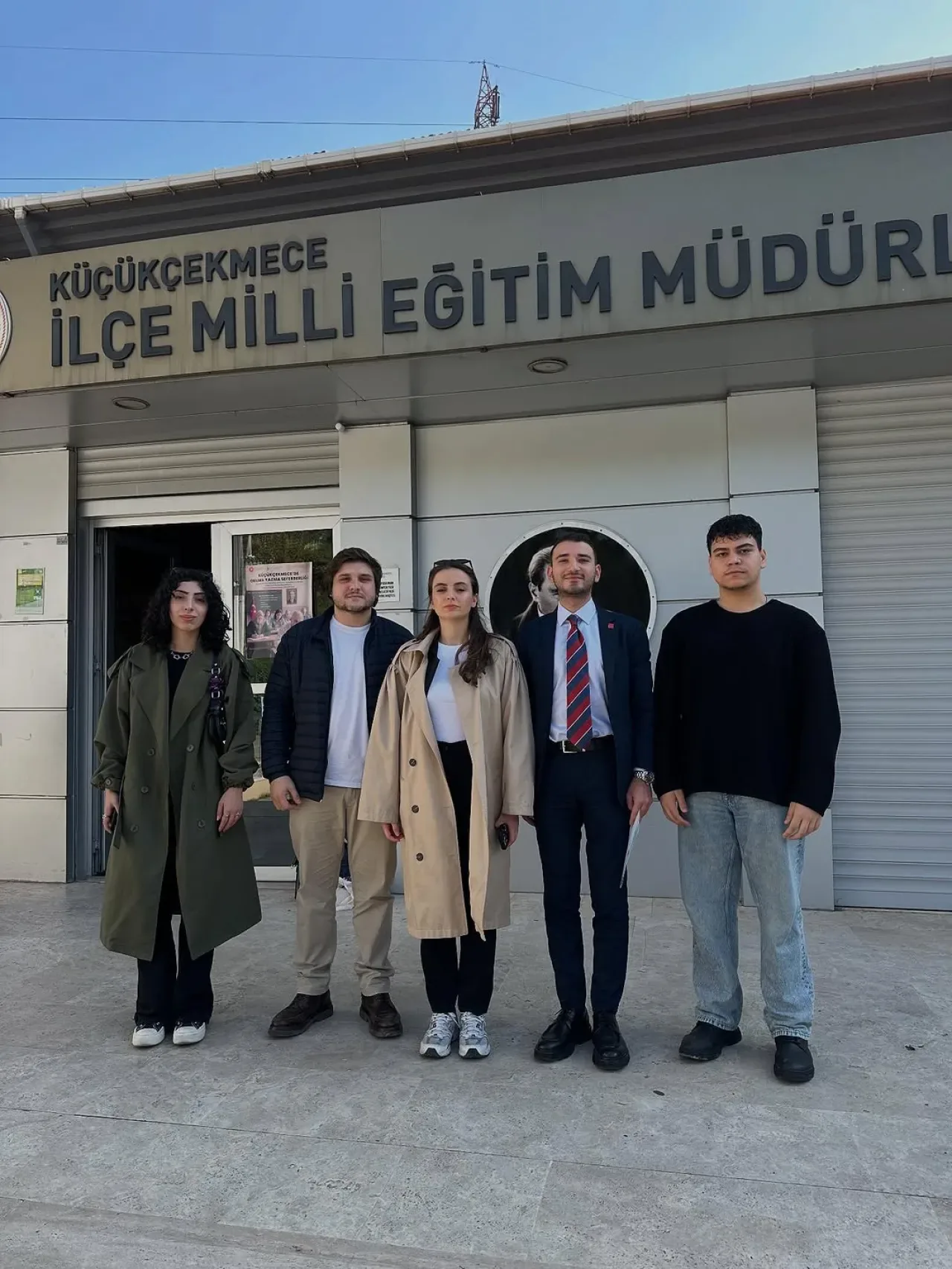 CHP'li Gençlik Kolları, Hacı Bektaş Veli Anadolu Lisesi'ndeki İddialar İçin İlçe Milli Eğitim Müdürlüğü'ne Başvurdu CHP'li Gençlik Kolları, Hacı Bektaş Veli Anadolu Lisesi'ndeki İddialar İçin İlçe Milli Eğitim Müdürlüğü'ne Başvurdu