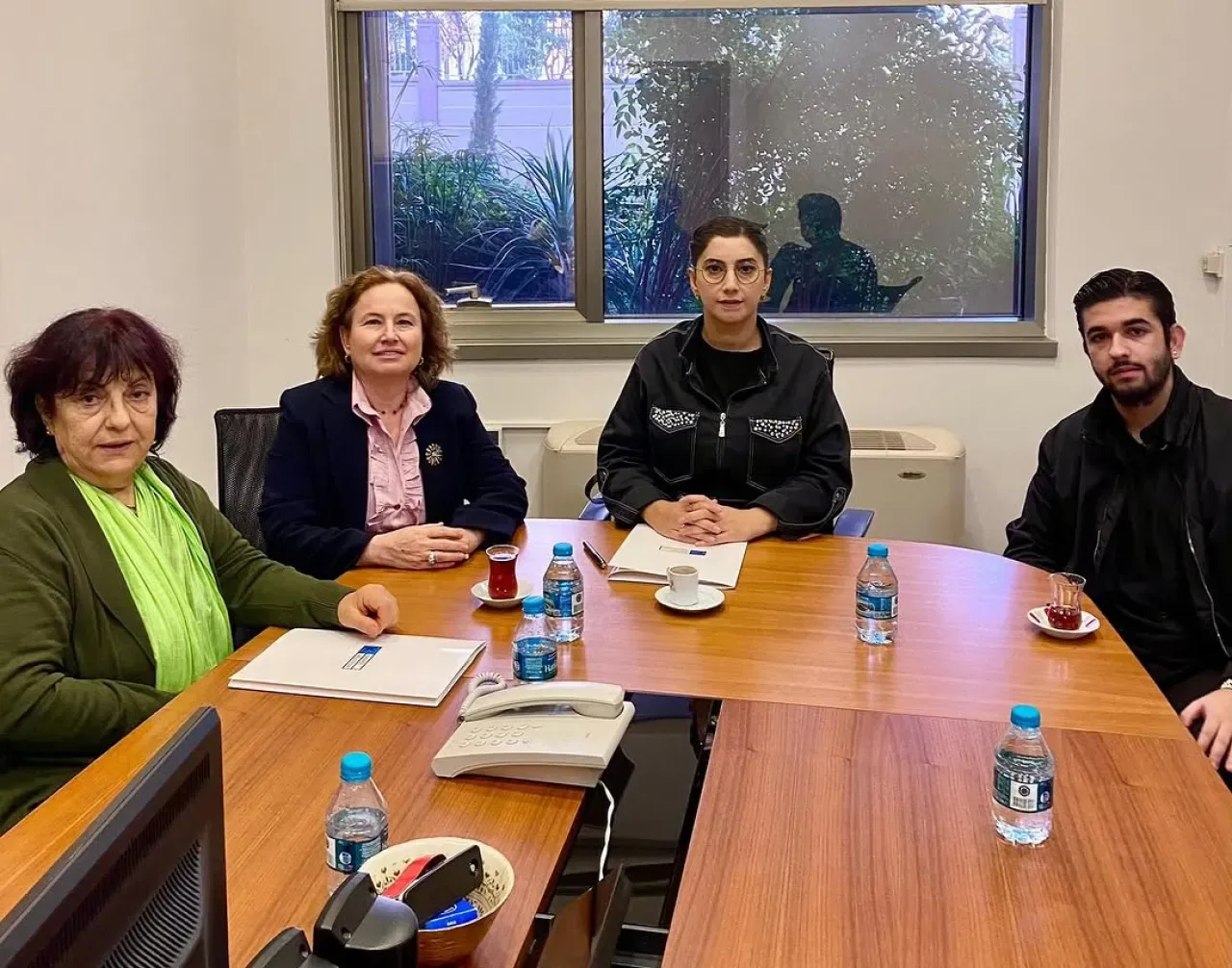 AK Partili Gençlik Kadıköy Belediye Meclisi'ni Takip Etti AK Partili Gençlik Kadıköy Belediye Meclisi'ni Takip Etti