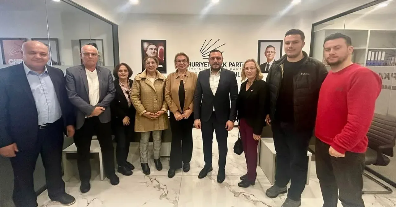 CHP Kartal İlçe Başkanlığı'na Delege Ziyareti CHP Kartal İlçe Başkanlığı'na Delege Ziyareti