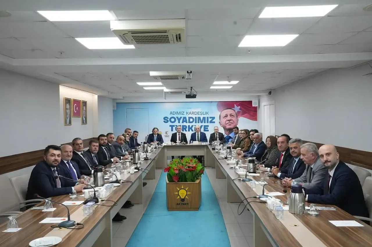 AK Parti Ümraniye'de Kasım Ayı Meclis Grup Toplantısı Gerçekleştirildi AK Parti Ümraniye'de Kasım Ayı Meclis Grup Toplantısı Gerçekleştirildi