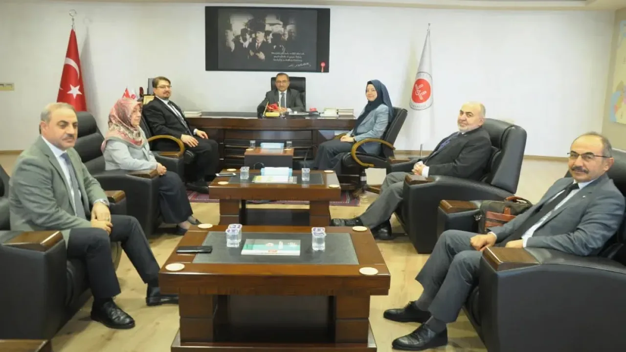 Balıkesir İl Müftüsü, Hac Mülakat Komisyonunu Makamında Ağırladı Balıkesir İl Müftüsü, Hac Mülakat Komisyonunu Makamında Ağırladı