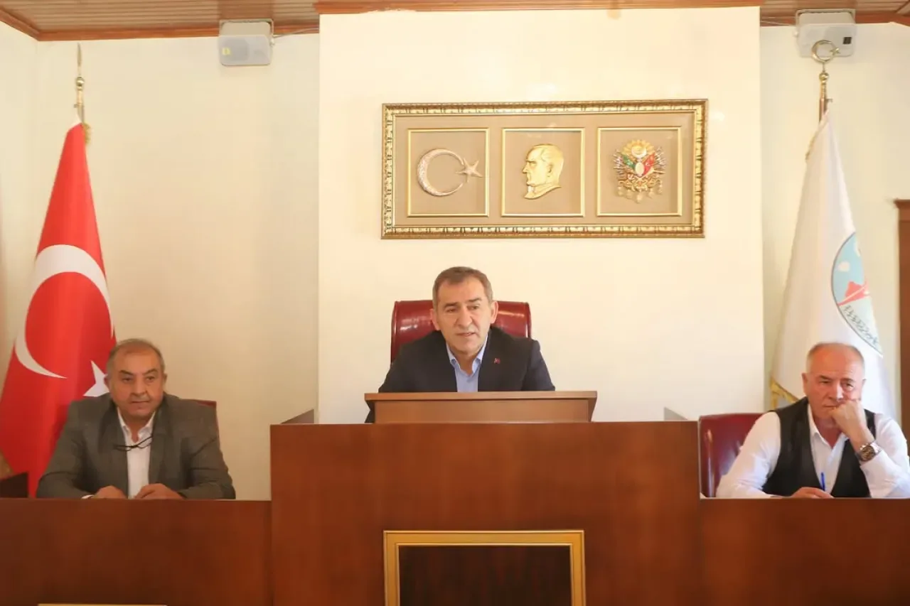 Bala Belediyesi Kasım Ayı Olağan Meclis Toplantısını Gerçekleştirdi Bala Belediyesi Kasım Ayı Olağan Meclis Toplantısını Gerçekleştirdi