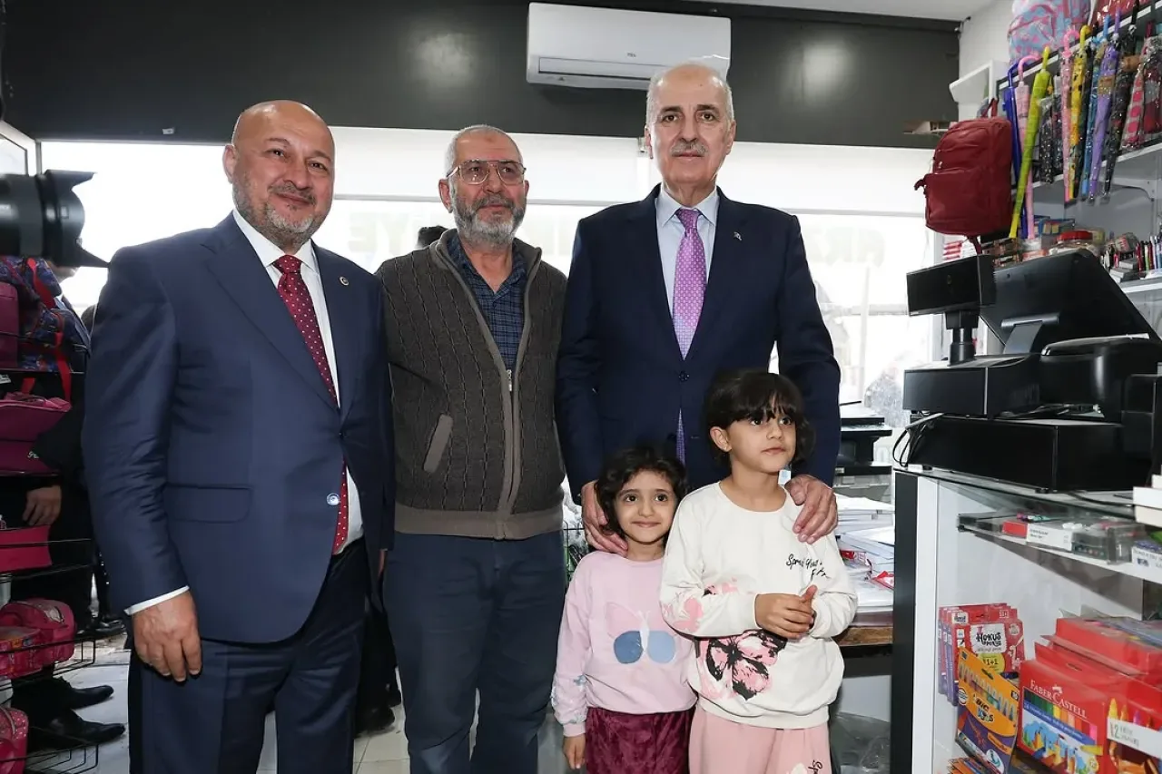 Numan Kurtulmuş, Adıyaman'da Hemşehrileri ve Esnafla Buluştu Numan Kurtulmuş, Adıyaman'da Hemşehrileri ve Esnafla Buluştu