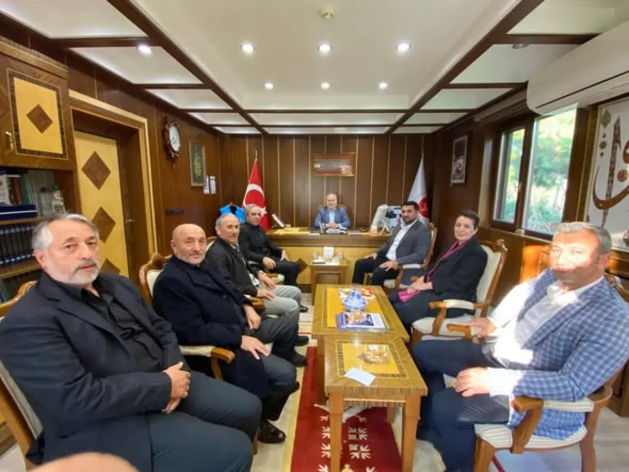 Ataşehir Sivaslılar Derneği'nden İlçe Müftülüğü'ne Ziyaret Ataşehir Sivaslılar Derneği'nden İlçe Müftülüğü'ne Ziyaret