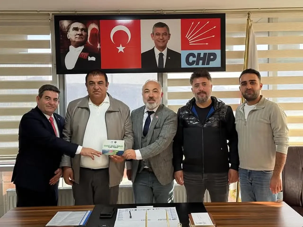 CHP Sultangazi'de Ardahanlılar Derneği Ziyareti ve Festival Daveti CHP Sultangazi'de Ardahanlılar Derneği Ziyareti ve Festival Daveti
