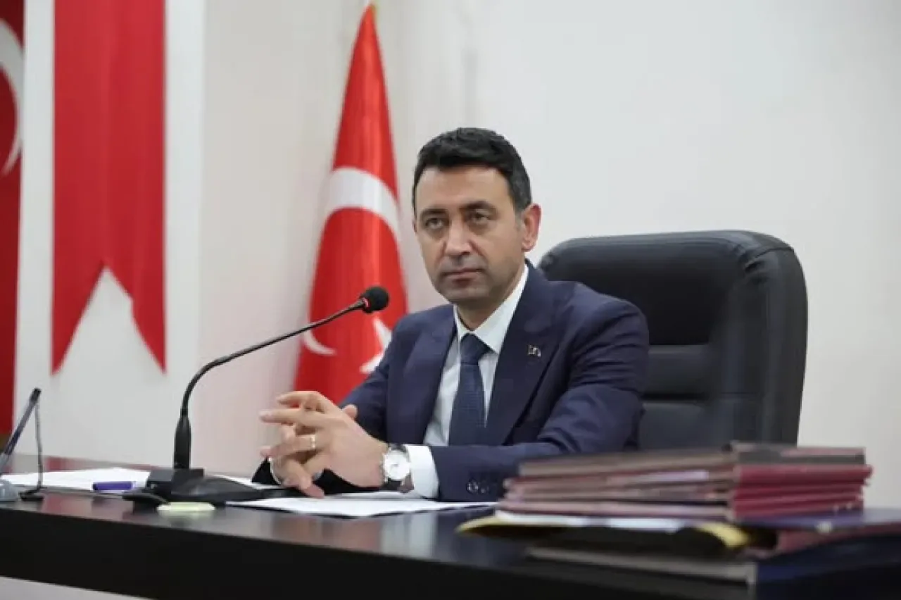 Bayraklı Belediyesi Kasım Ayı Meclis Toplantısını Gerçekleştirdi Bayraklı Belediyesi Kasım Ayı Meclis Toplantısını Gerçekleştirdi