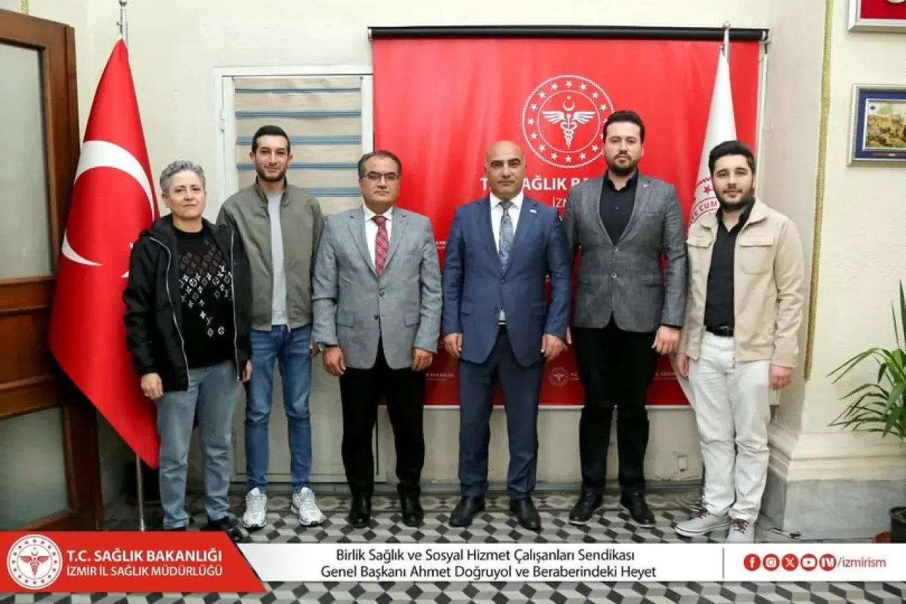 Birlik Sağlık-Sen Heyeti İzmir İl Sağlık Müdürü Ayhan Kul'u Ziyaret Etti Birlik Sağlık-Sen Heyeti İzmir İl Sağlık Müdürü Ayhan Kul'u Ziyaret Etti